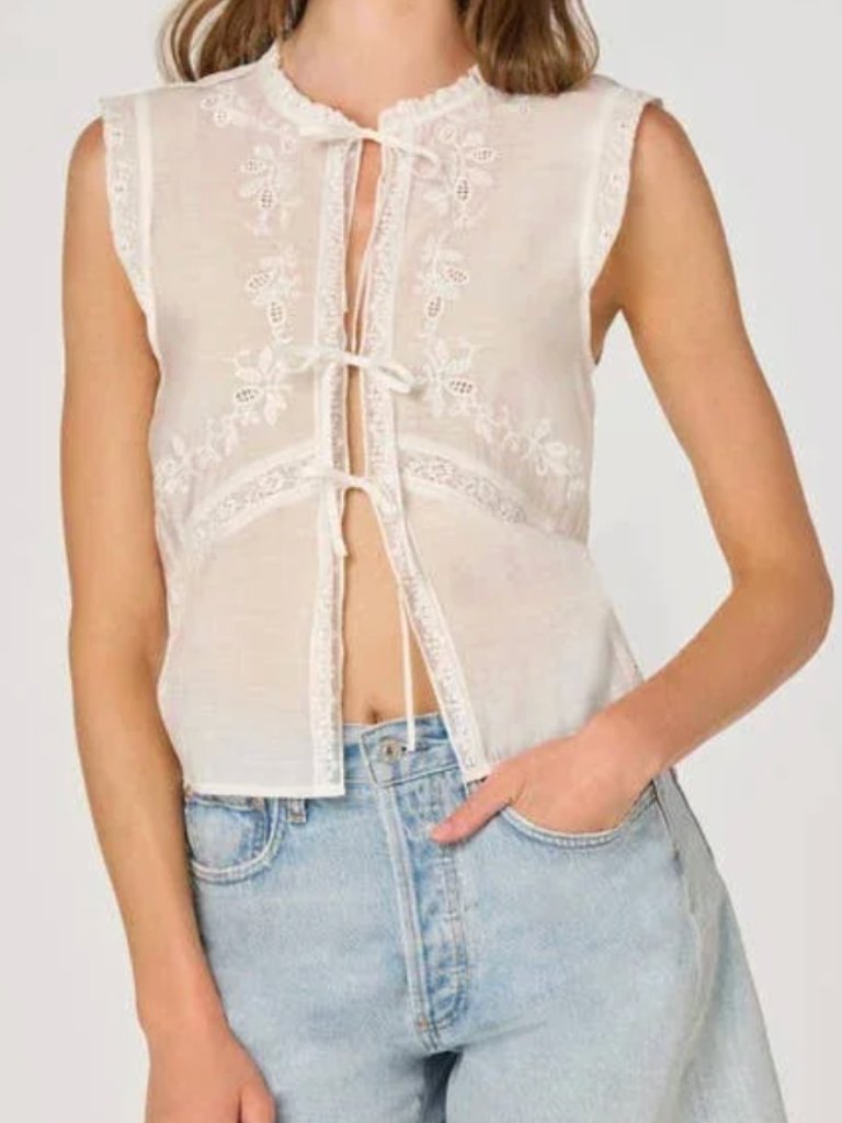 Astr The Label Lace Trimmed Tie Front Top